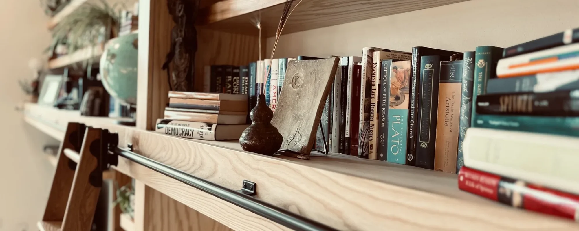 Custom bookcases and built-in cabinetry by Tradgard